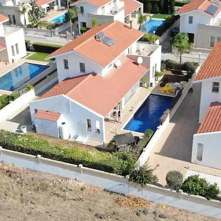 Вилла На Побережье С Видом На Море * Larnaca